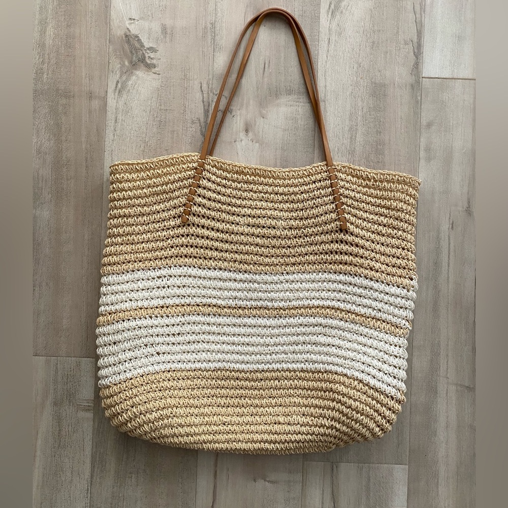 Woven Straw Tote Bag in Natural & White